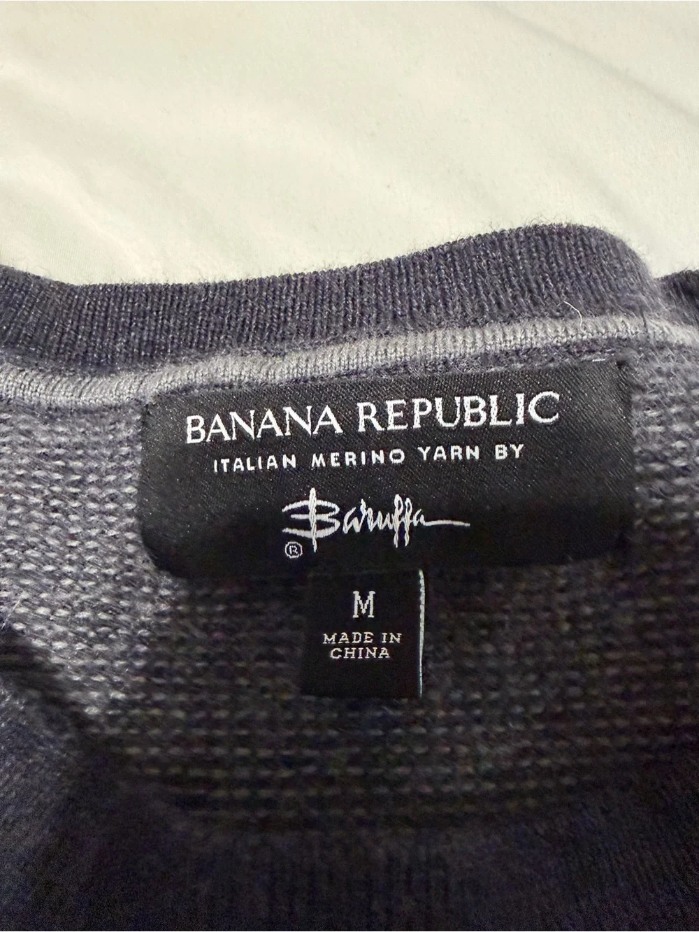 Banana Republic classic crewneck